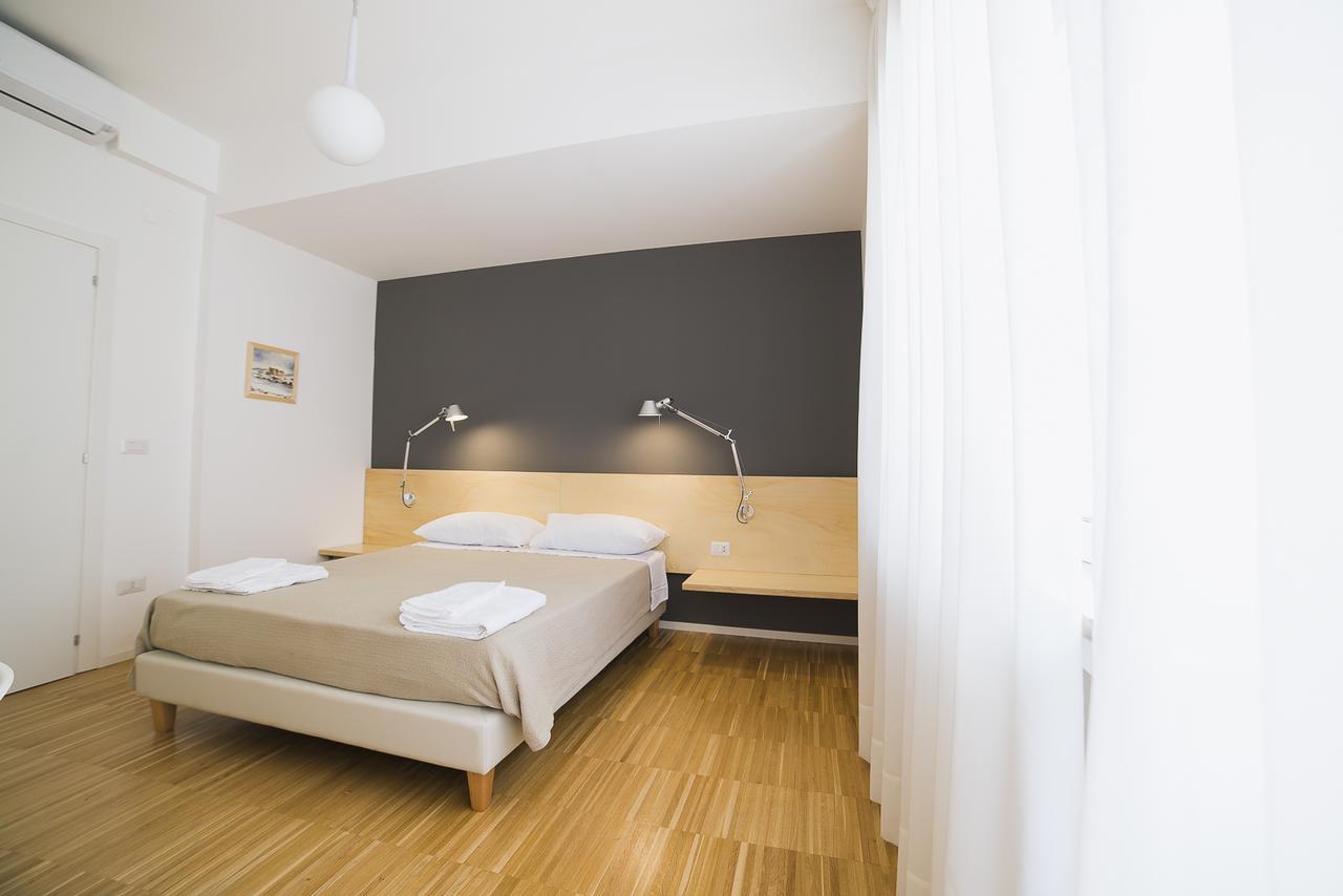 Bed and Breakfast Le Stanze Di Piazza Dei Martiri à Naples Extérieur photo