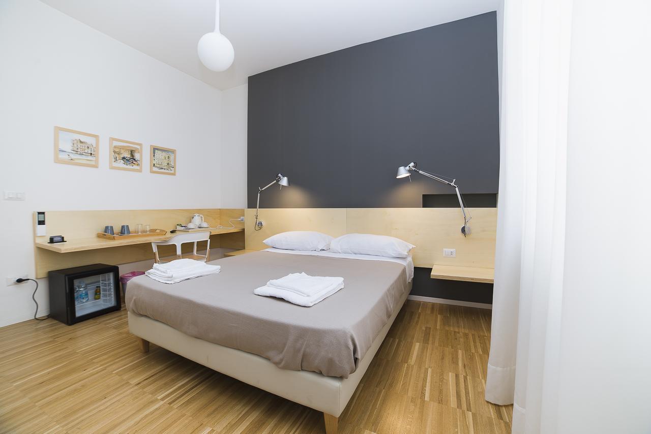 Bed and Breakfast Le Stanze Di Piazza Dei Martiri à Naples Extérieur photo
