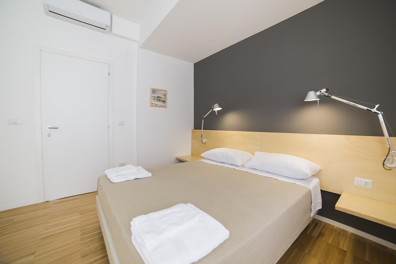 Bed and Breakfast Le Stanze Di Piazza Dei Martiri à Naples Extérieur photo